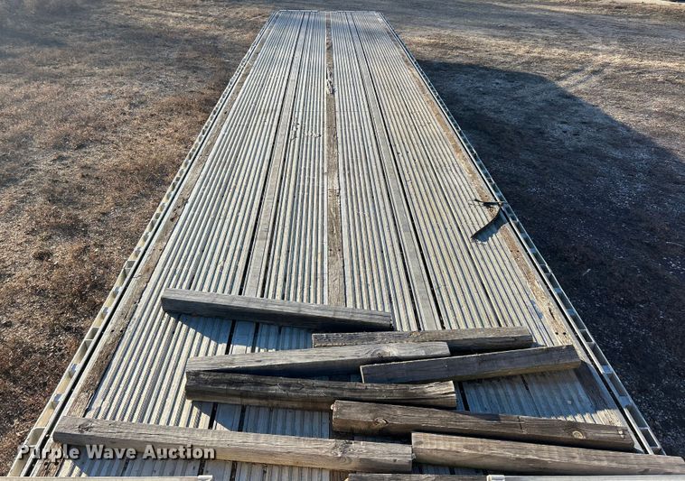 image for item ET6874 2008 Reitnouer drop deck trailer