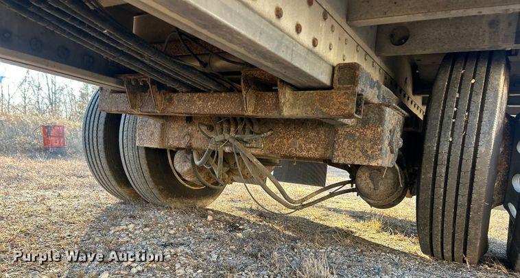 image for item ET6874 2008 Reitnouer drop deck trailer