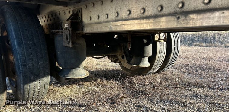 image for item ET6874 2008 Reitnouer drop deck trailer