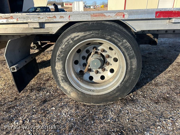 image for item ET6874 2008 Reitnouer drop deck trailer