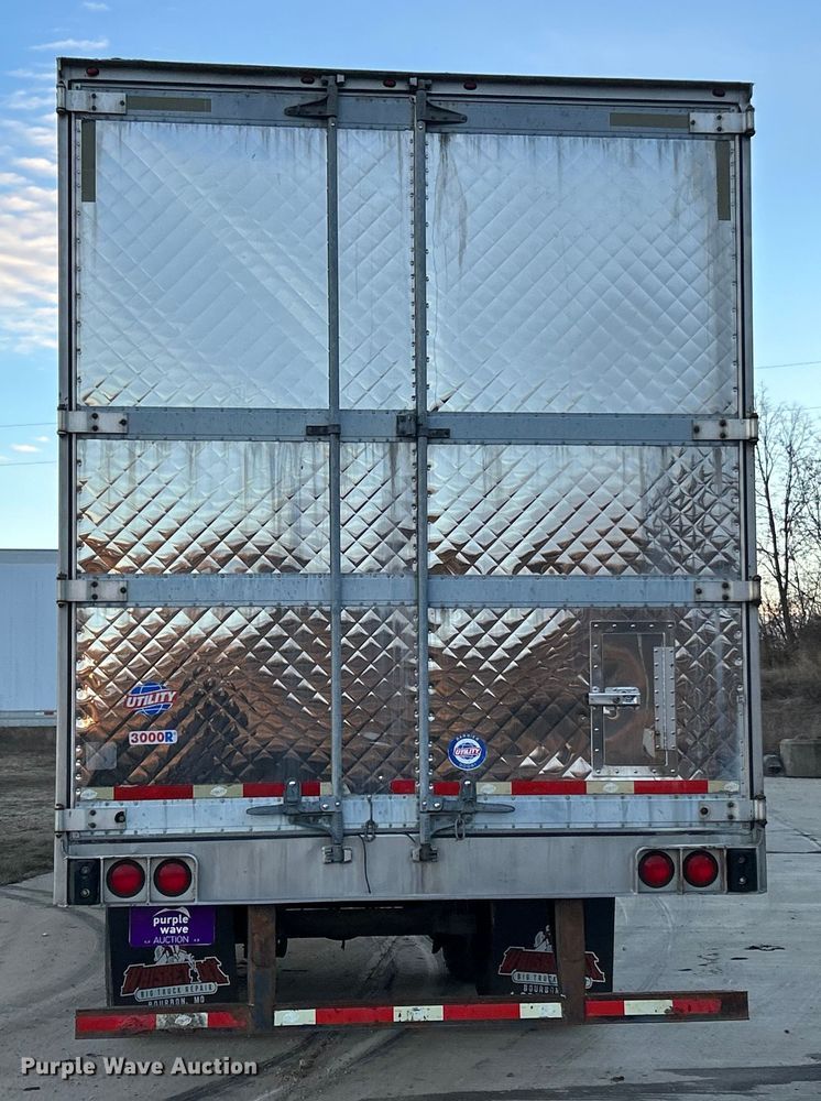 image for item ET6876 2014 Utility VS2RA refrigerated van trailer