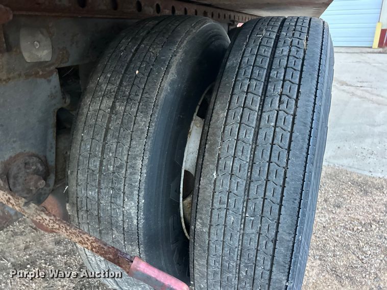 image for item ET6877 2008 Great Dane dry van trailer