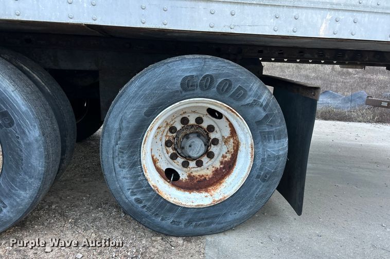 image for item ET6877 2008 Great Dane dry van trailer