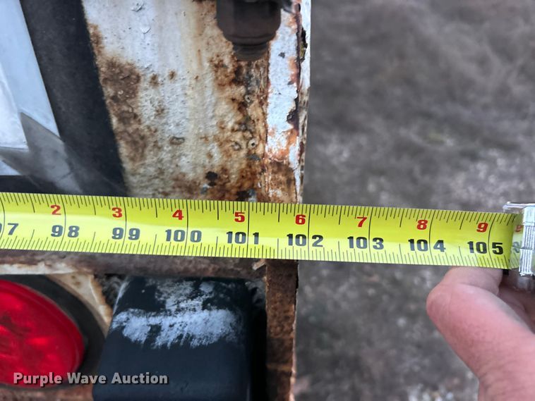 image for item ET6878 2009 Wabash dry van trailer