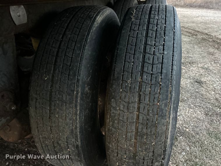 image for item ET6878 2009 Wabash dry van trailer