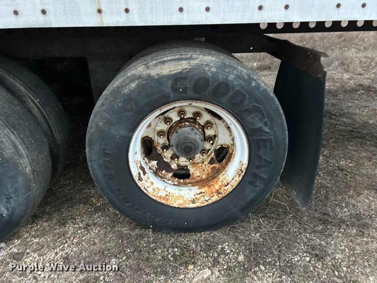 image for item ET6878 2009 Wabash dry van trailer