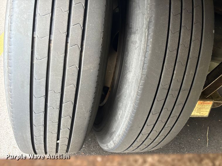 image for item ET8562 2013 Great Dane CSE-1314-02053 dry van trailer