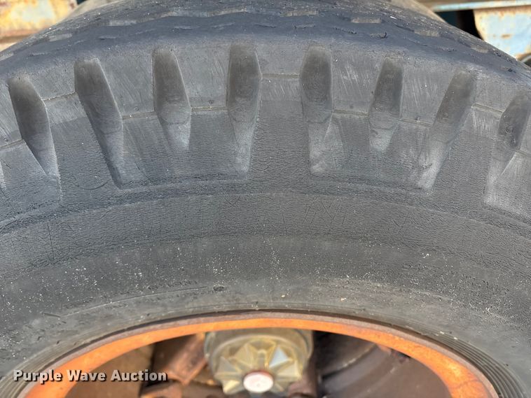 image for item ET8643 1986 Fruehauf PB80-F2-40 flatbed trailer