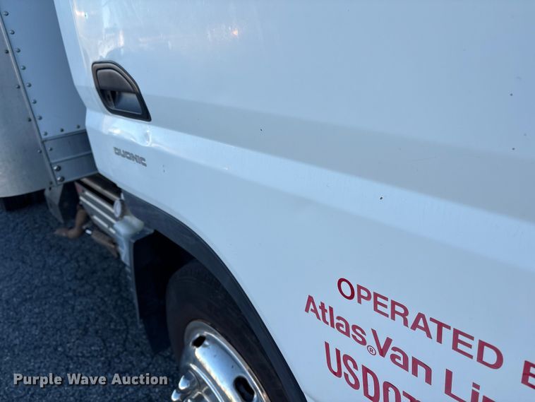 image for item ET8644 2012 Mitsubishi FE160 box truck