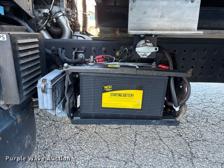 image for item ET8644 2012 Mitsubishi FE160 box truck