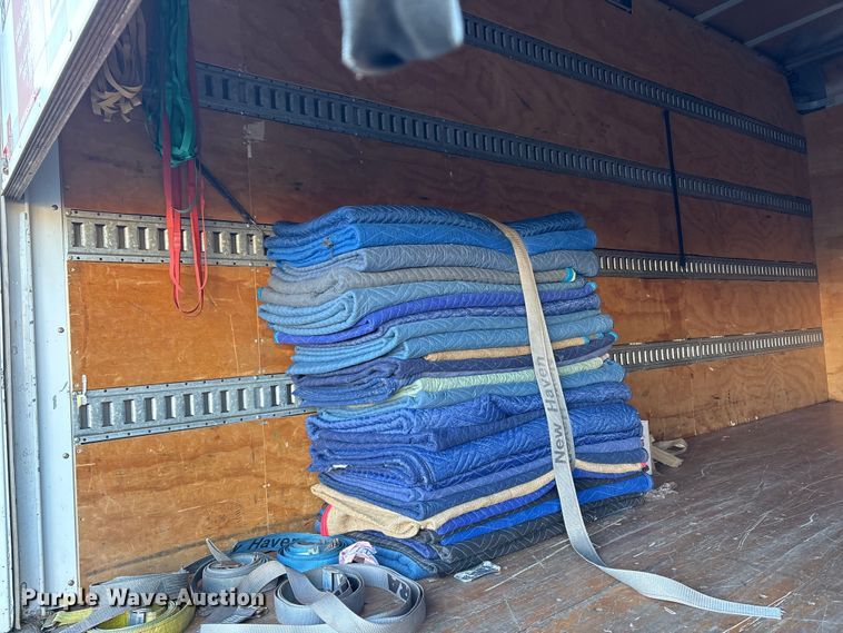 image for item ET8644 2012 Mitsubishi FE160 box truck