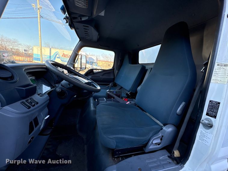 image for item ET8644 2012 Mitsubishi FE160 box truck