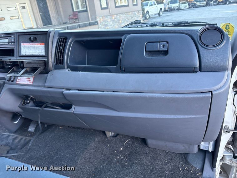 image for item ET8644 2012 Mitsubishi FE160 box truck