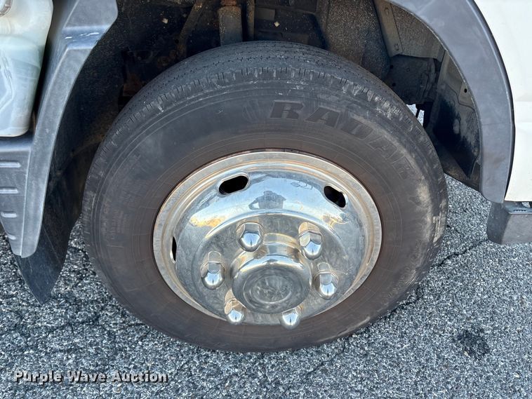 image for item ET8644 2012 Mitsubishi FE160 box truck