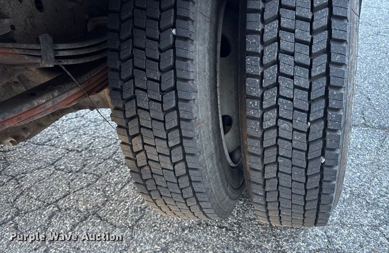 image for item ET8644 2012 Mitsubishi FE160 box truck