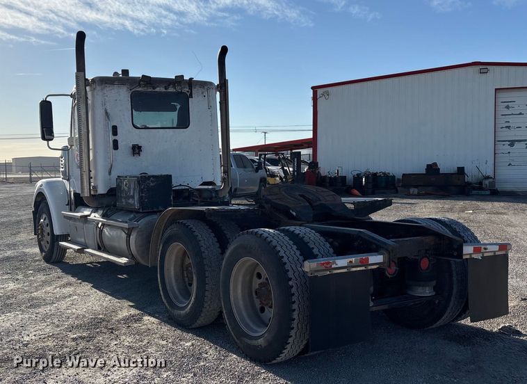 image for item EU4787 2014 Freightliner Coronado semi truck