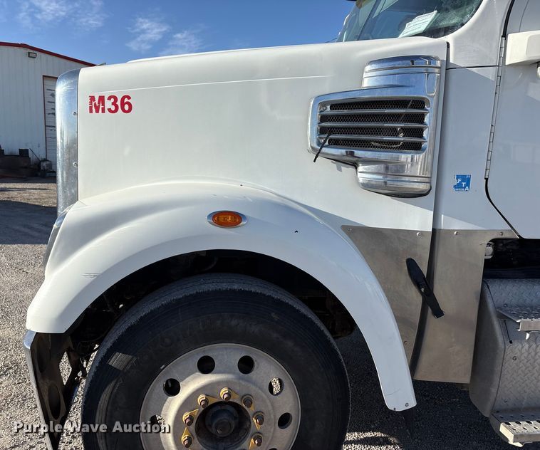 image for item EU4787 2014 Freightliner Coronado semi truck