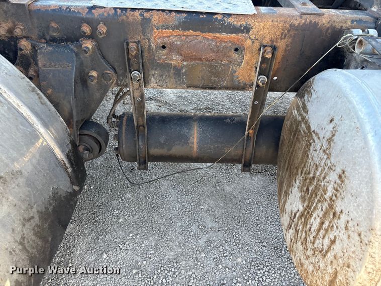 image for item EU4787 2014 Freightliner Coronado semi truck