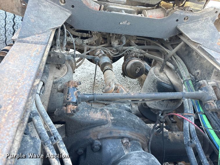 image for item EU4787 2014 Freightliner Coronado semi truck