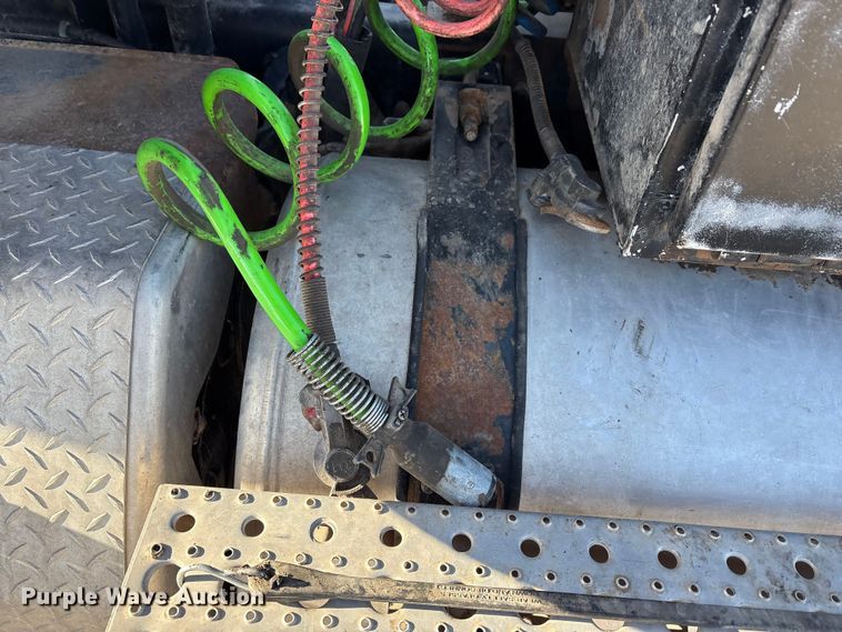 image for item EU4787 2014 Freightliner Coronado semi truck