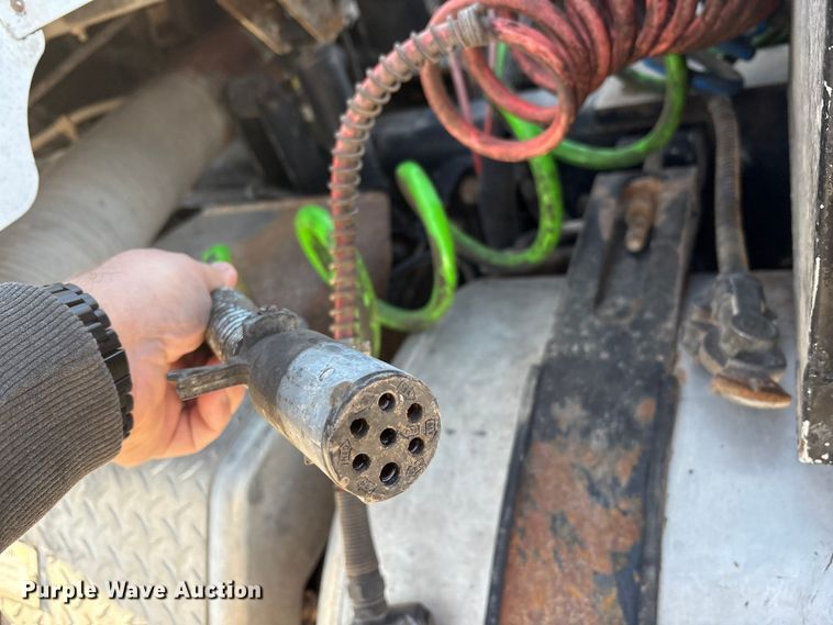 image for item EU4787 2014 Freightliner Coronado semi truck