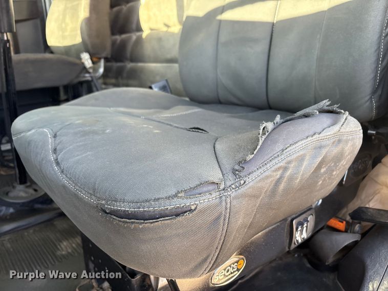 image for item EU4787 2014 Freightliner Coronado semi truck