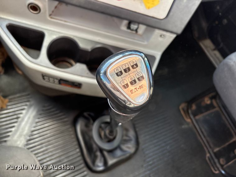 image for item EU4787 2014 Freightliner Coronado semi truck