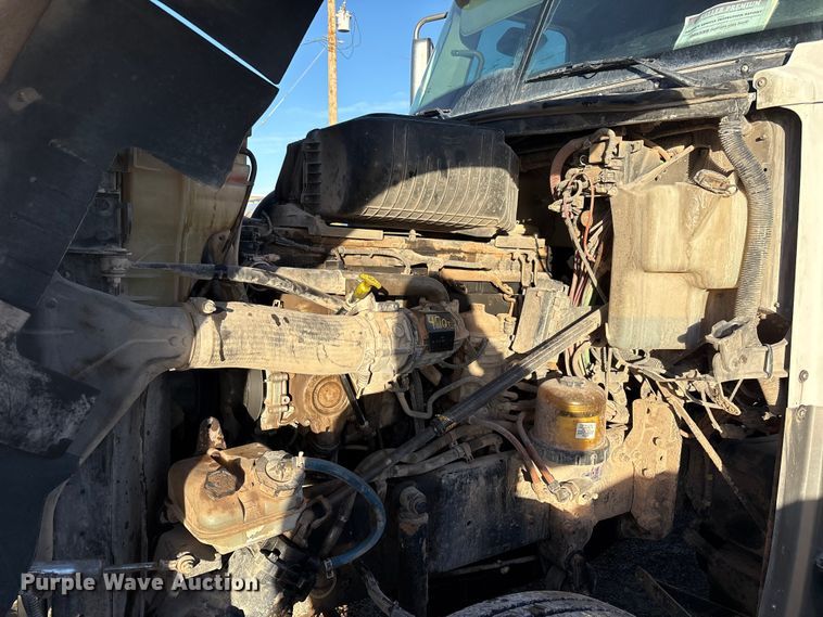 image for item EU4787 2014 Freightliner Coronado semi truck