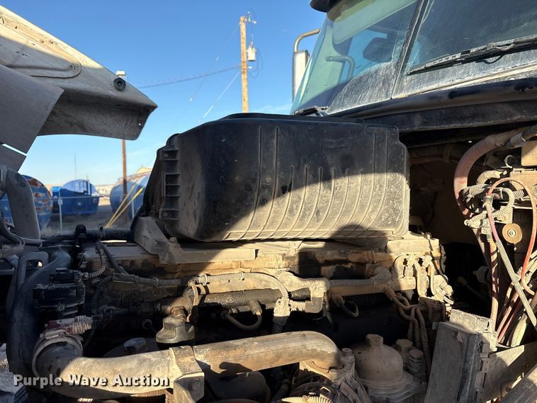 image for item EU4787 2014 Freightliner Coronado semi truck