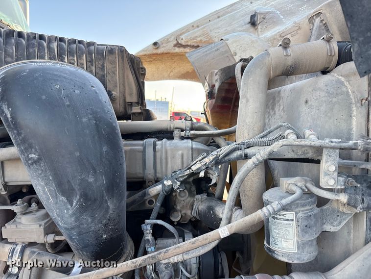 image for item EU4787 2014 Freightliner Coronado semi truck