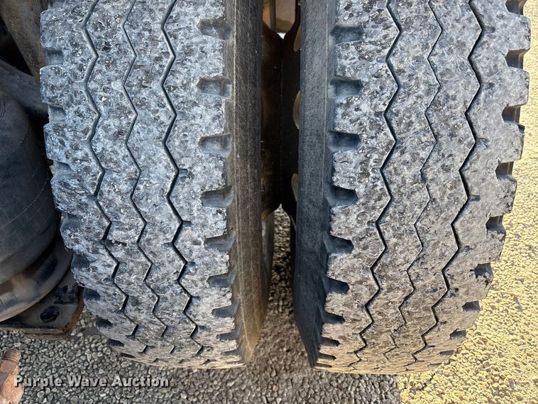 image for item EU4787 2014 Freightliner Coronado semi truck