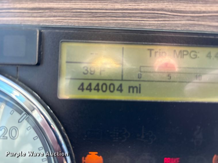 image for item EU4787 2014 Freightliner Coronado semi truck