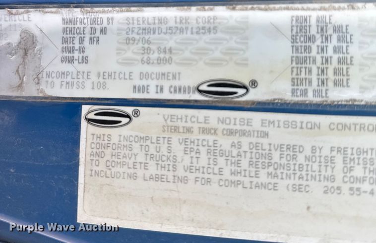 image for item EU6359 2007 Sterling L8500 Series truck cab and chassis