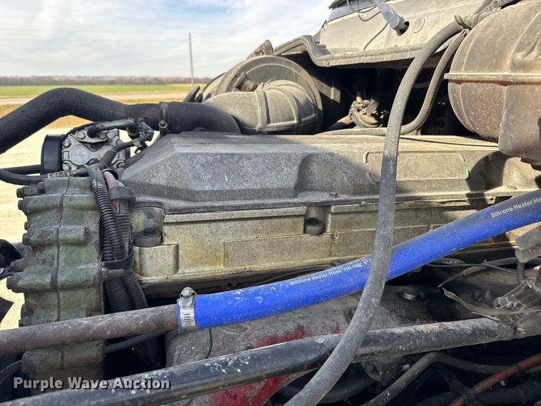 image for item EU6407 2005 Freightliner CST120 semi truck