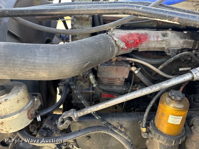 image for item EU6407 2005 Freightliner CST120 semi truck