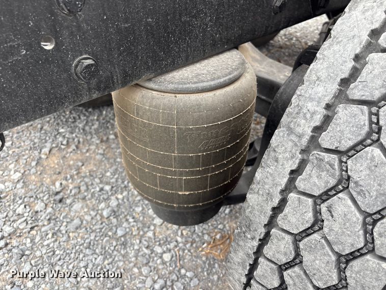 image for item EU7064 2021 Kenworth W900 semi truck