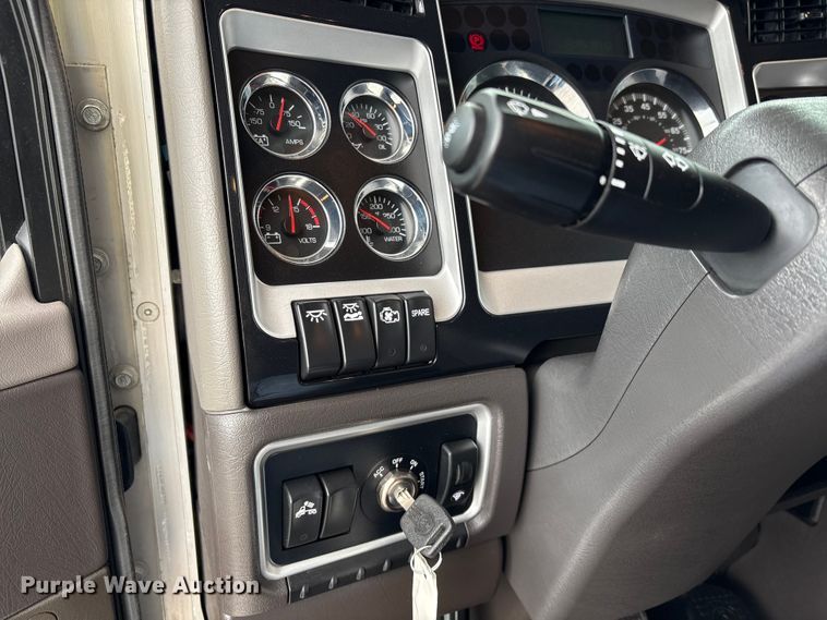 image for item EU7064 2021 Kenworth W900 semi truck