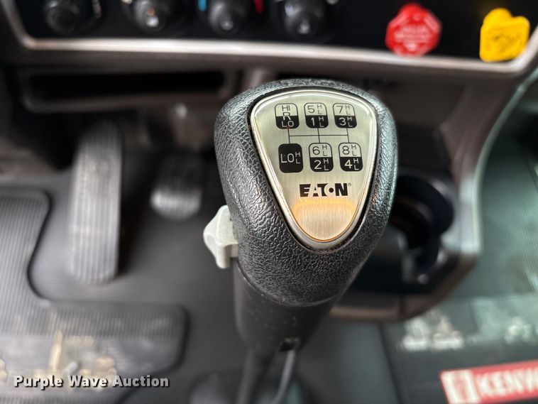 image for item EU7064 2021 Kenworth W900 semi truck