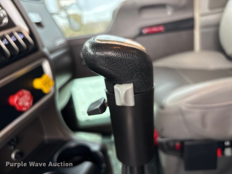 image for item EU7064 2021 Kenworth W900 semi truck