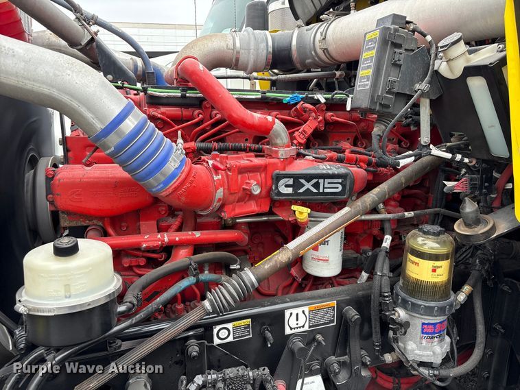 image for item EU7064 2021 Kenworth W900 semi truck