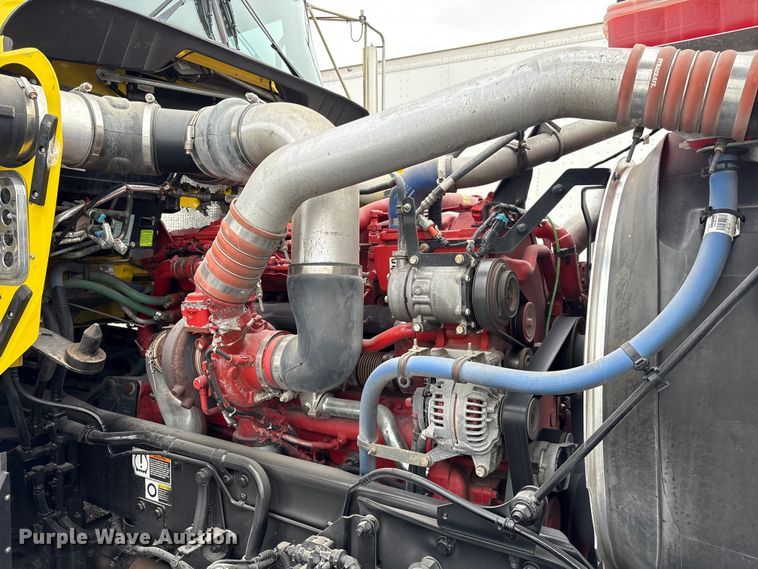 image for item EU7064 2021 Kenworth W900 semi truck