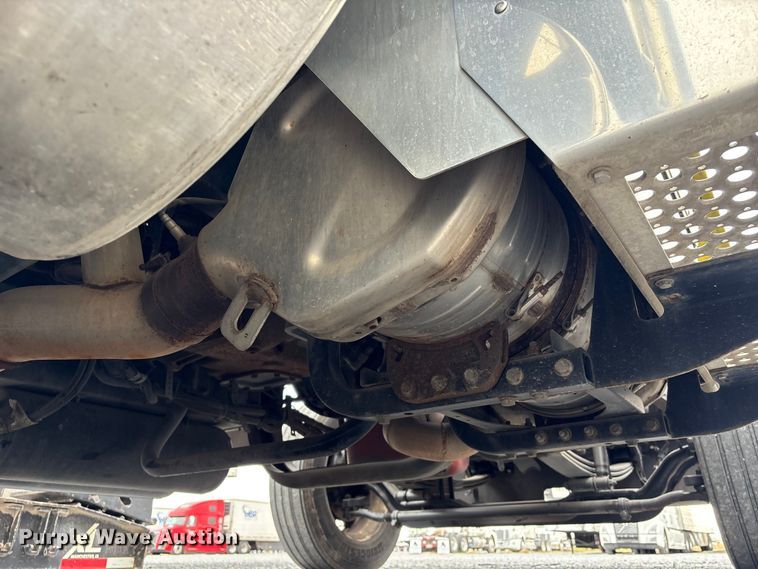 image for item EU7064 2021 Kenworth W900 semi truck