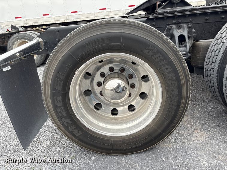 image for item EU7064 2021 Kenworth W900 semi truck