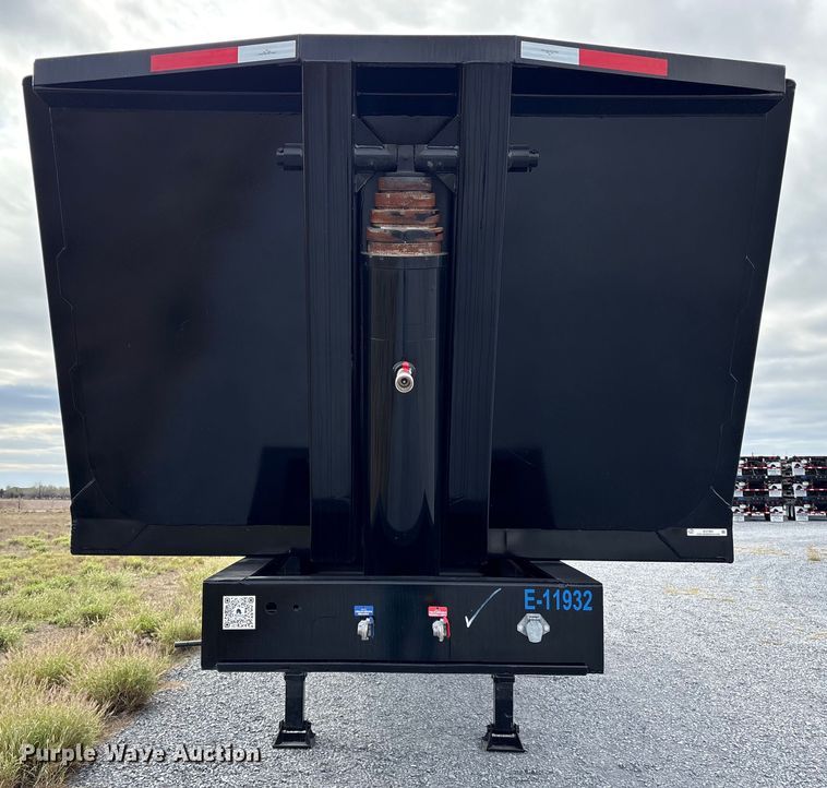 image for item EU7065 2025 De Lucio USA end dump trailer