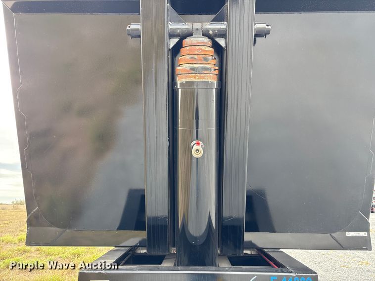 image for item EU7065 2025 De Lucio USA end dump trailer