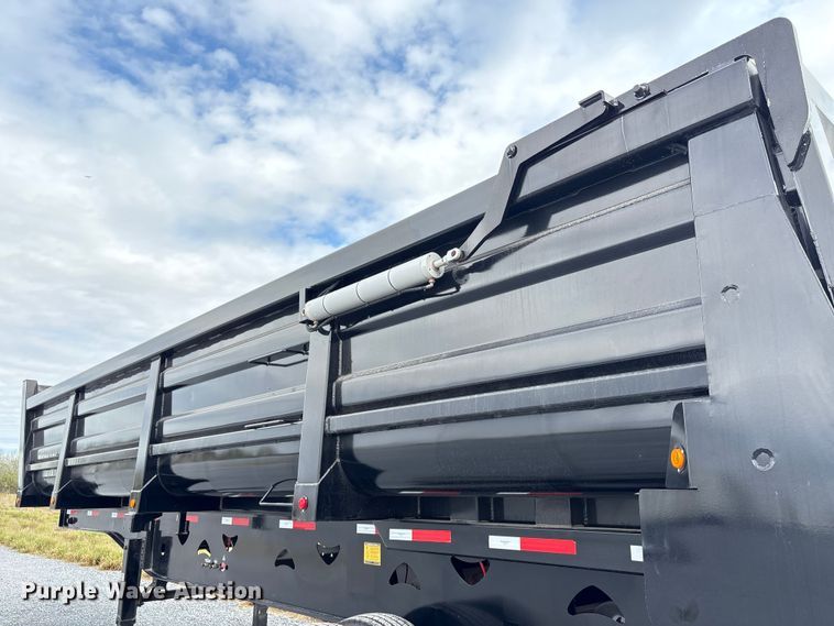 image for item EU7065 2025 De Lucio USA end dump trailer