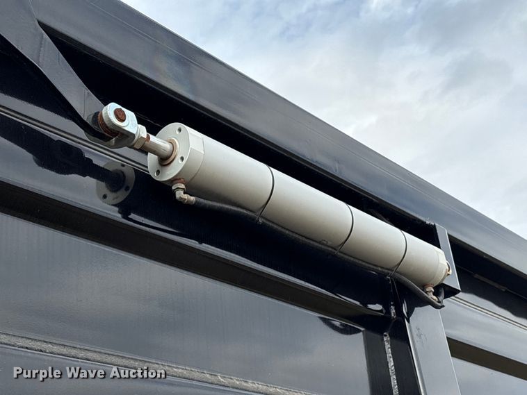 image for item EU7065 2025 De Lucio USA end dump trailer