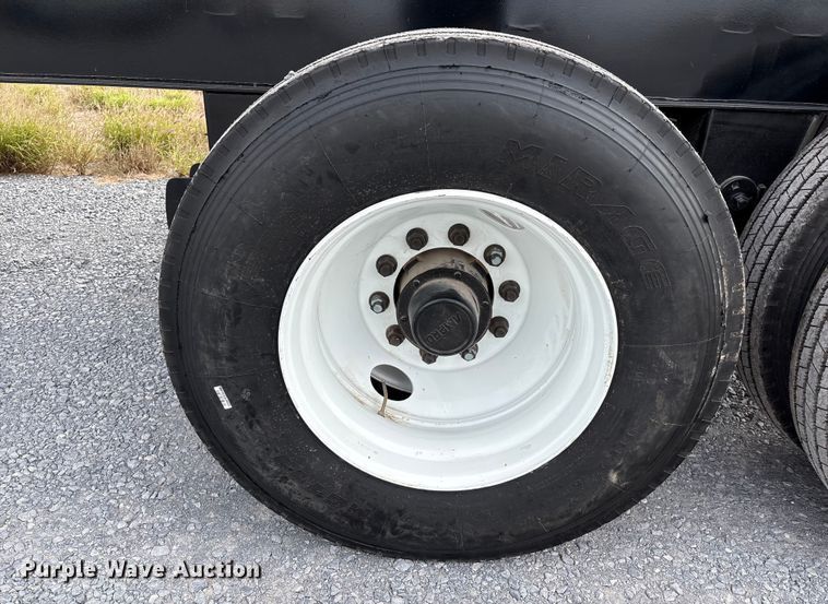 image for item EU7065 2025 De Lucio USA end dump trailer