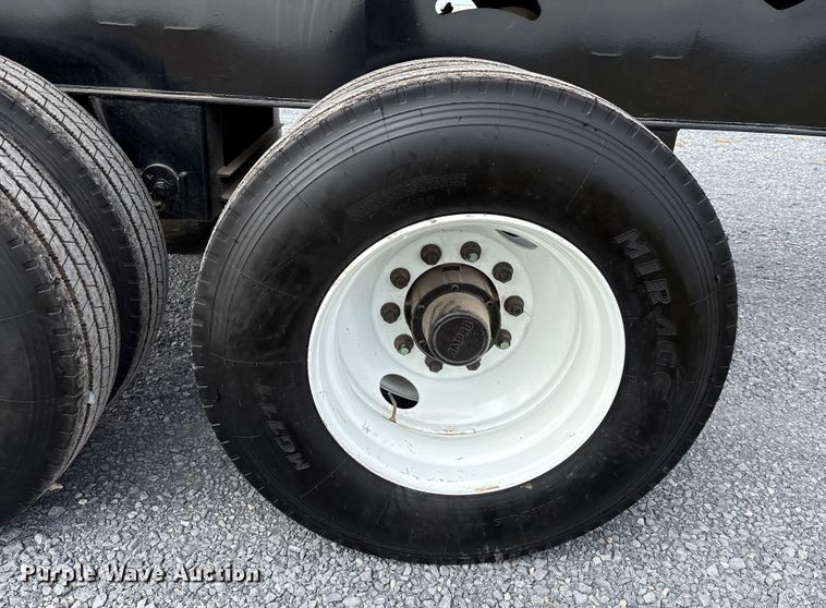 image for item EU7065 2025 De Lucio USA end dump trailer