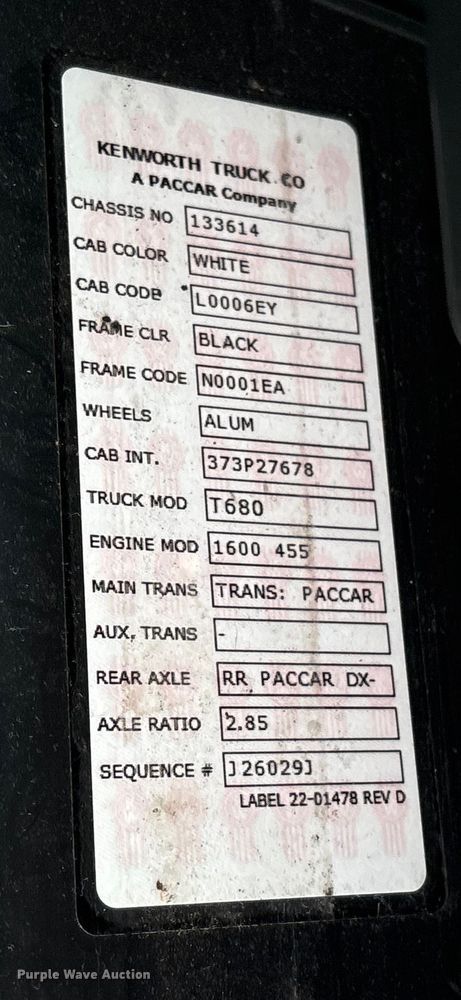 image for item EU7066 2022 Kenworth T680 semi truck